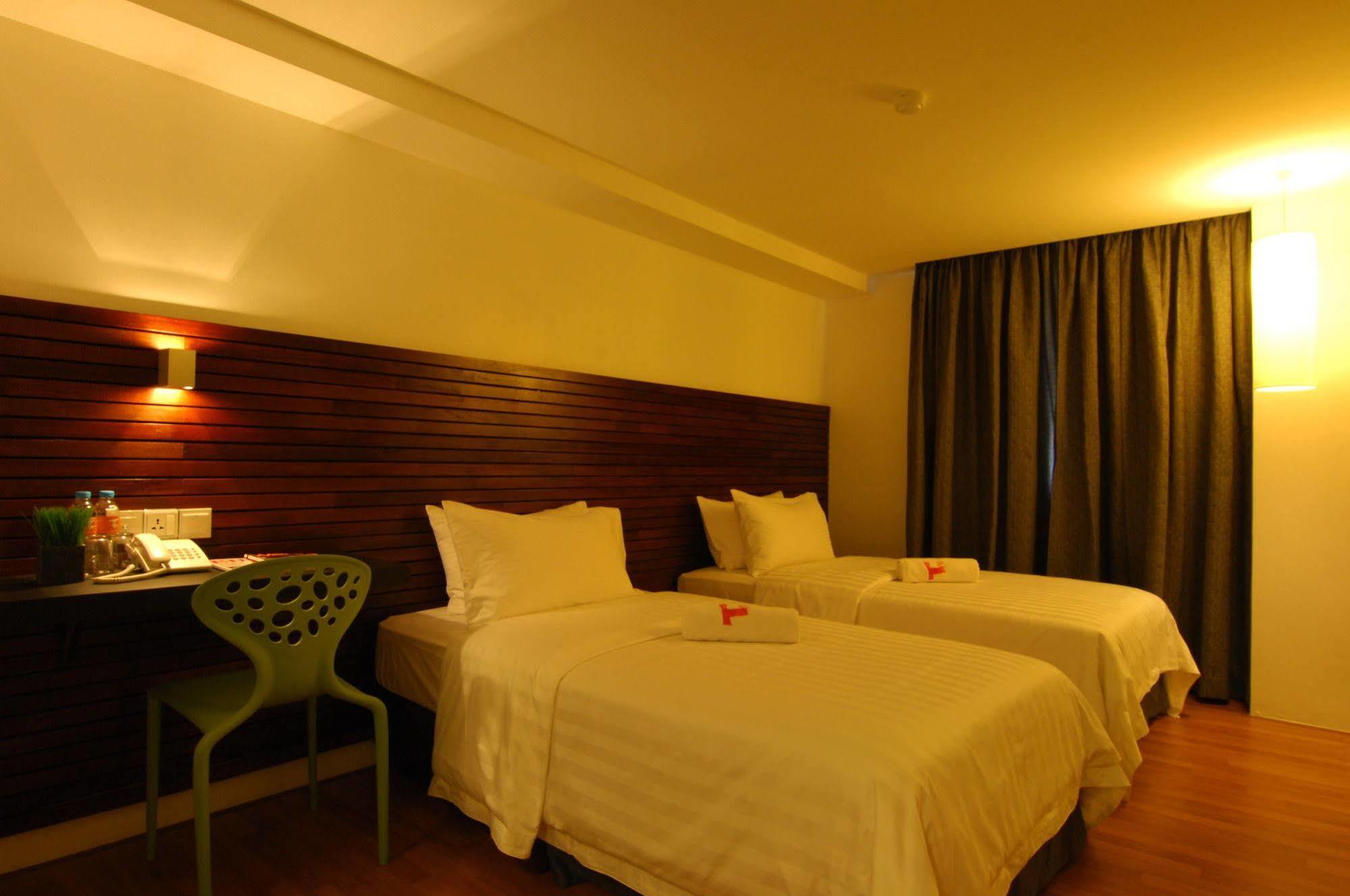 T+ Hotel Sungai Petani Zewnętrze zdjęcie