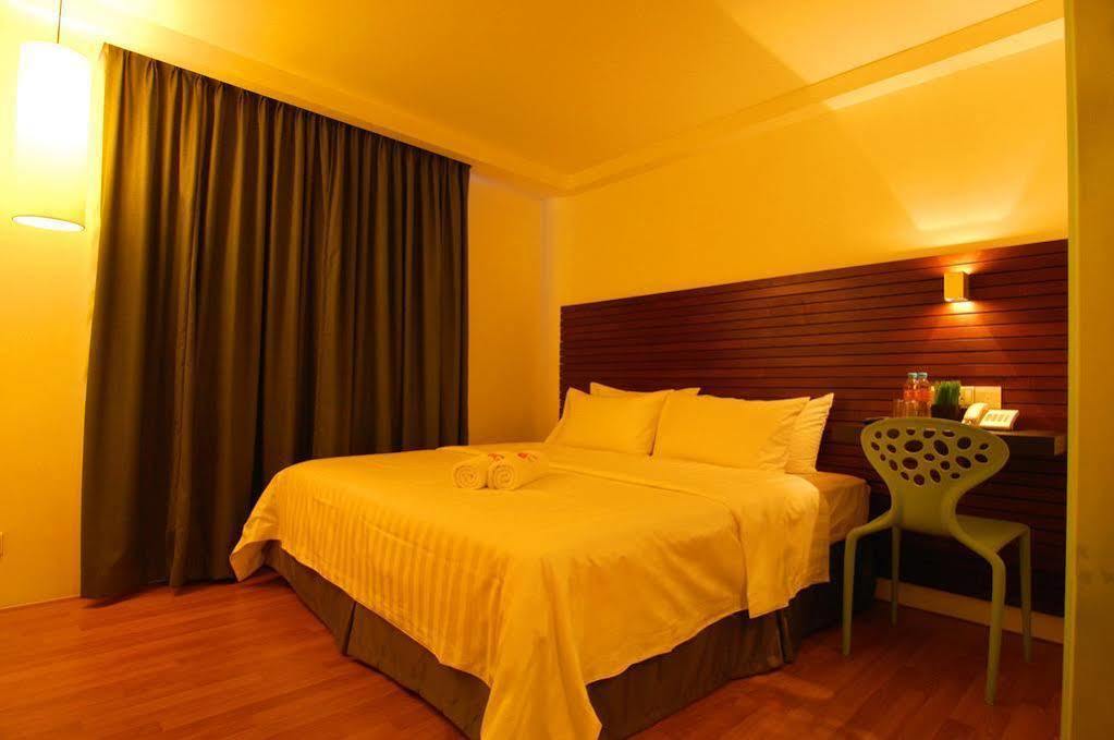 T+ Hotel Sungai Petani Zewnętrze zdjęcie